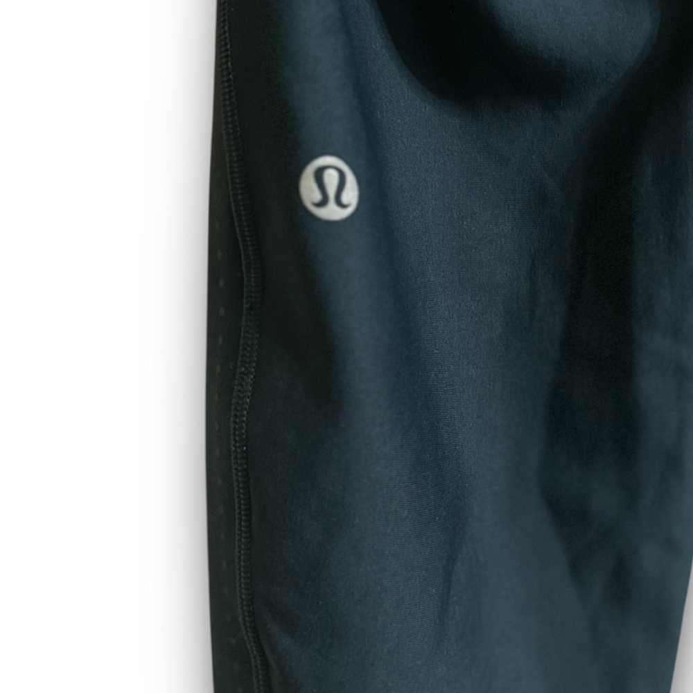 Lululemon chase the chill hi rise pants - Picture 15 of 15